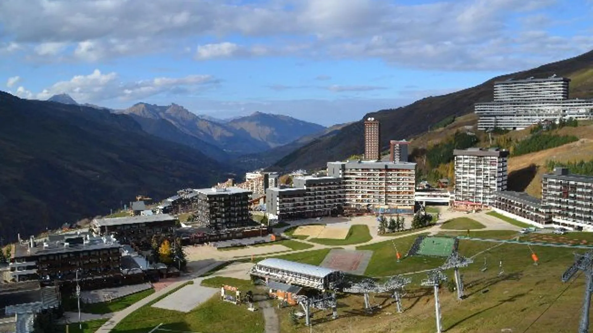 Appartement Au Pied Des Pistes Pour 4 Pers, Balcon Sud, Centre Des Menuires, Proche Commerces - Fr-1-452-184 location